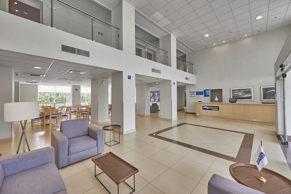 Express By Marriott Sur